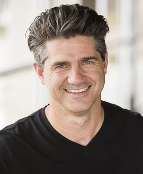 Джошуа Беккер